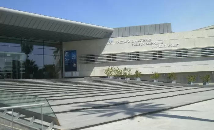 Η ώρα της κρίσης για τις αποκοπές των δημοσίων υπαλλήλων