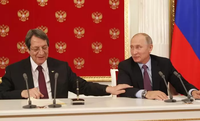 Συνάντηση Αναστασιάδη - Πούτιν στην Κίνα