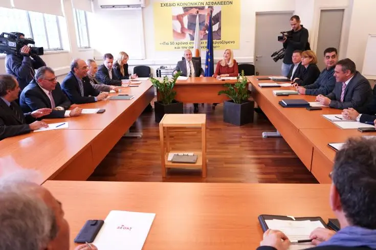 Συντεχνίες: Οι επιχειρήσεις έχουν υποχρεώσεις έναντι των εργαζομένων