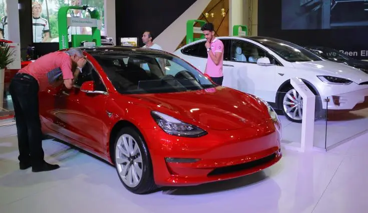 Μόλις το 0,8% των αυτοκινήτων της ΕΕ το 2017 ήταν ηλεκτρικά ή υβριδικά