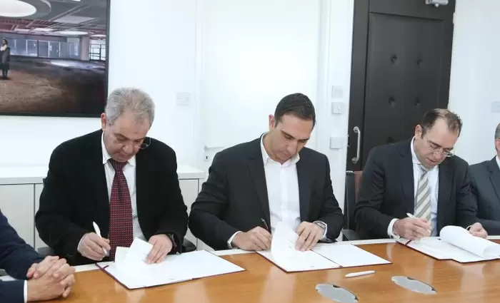 ΠΑΣΙΝ: Ο ΟΑΥ υπαναχωρεί από τα συμφωνηθέντα