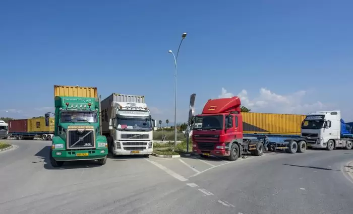 Ετήσια μείωση 21,5% το πρώτο δίμηνο φέτος στο έλλειμα του εμπορικού ισοζυγίου