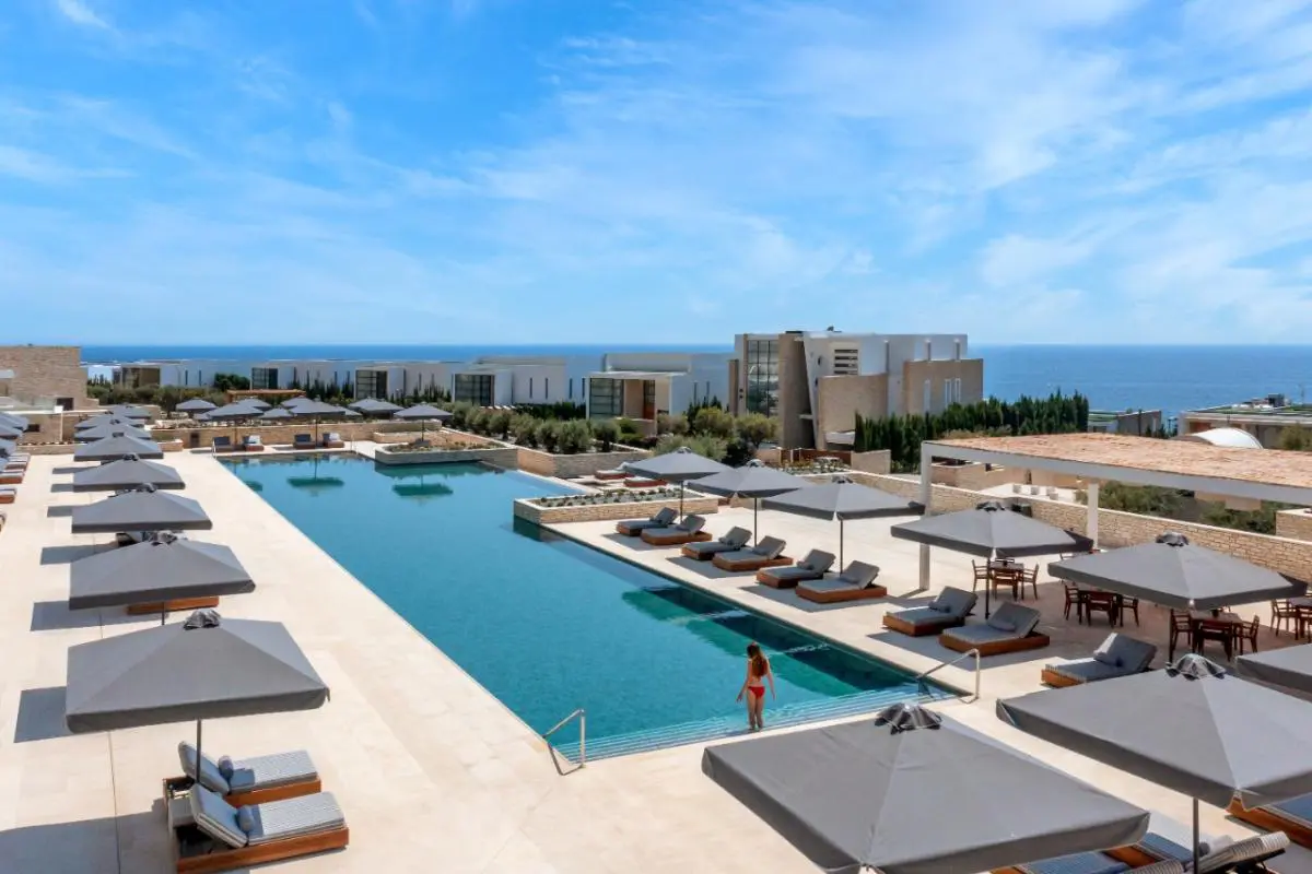 Άνοιξε τις πύλες του το εμβληματικό θέρετρο