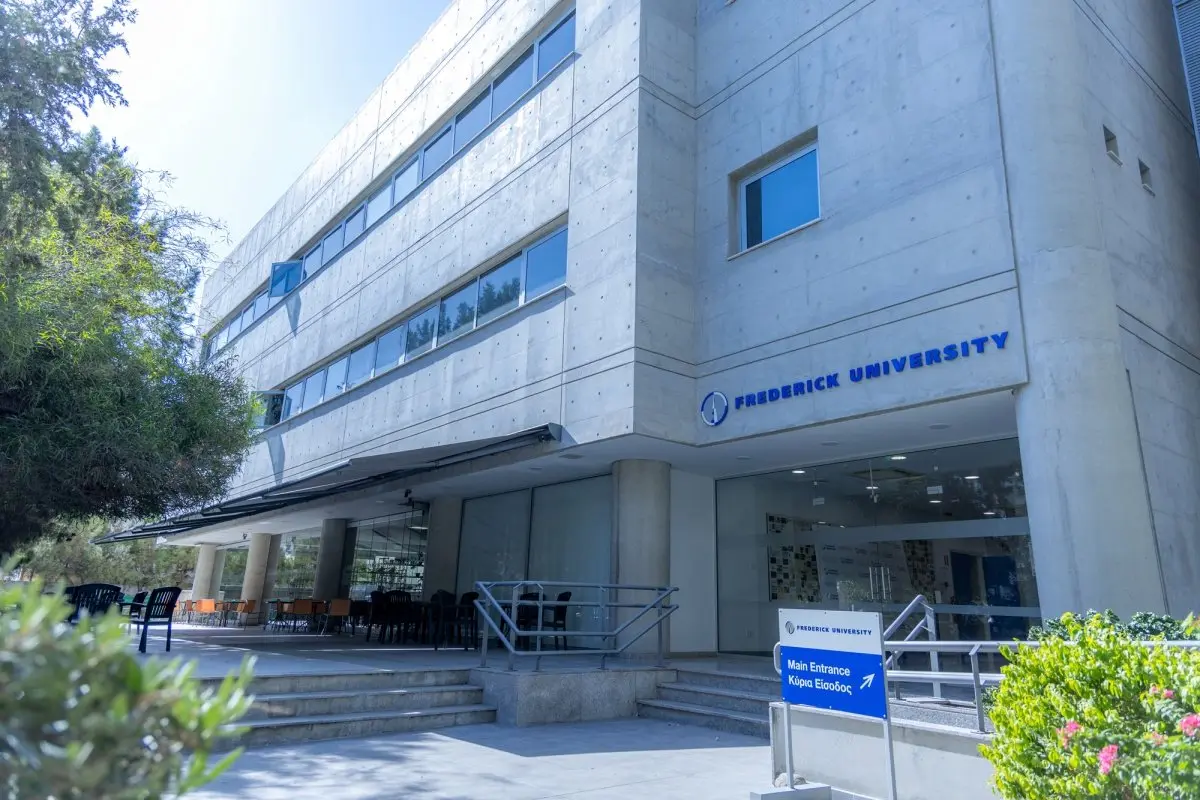 Υπογραφή της πρώτης Συλλογικής Σύμβασης στο Πανεπιστήμιο Frederick