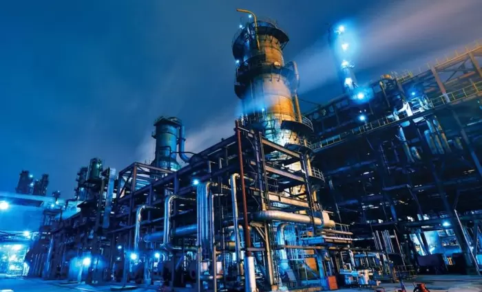 Σημαντική πτώση στη βιομηχανική παραγωγή της Βρετανίας