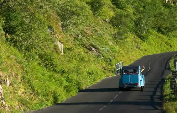 Πόσα χιλιόμετρα διανύουν το χρόνο οι Ευρωπαίοι οδηγώντας