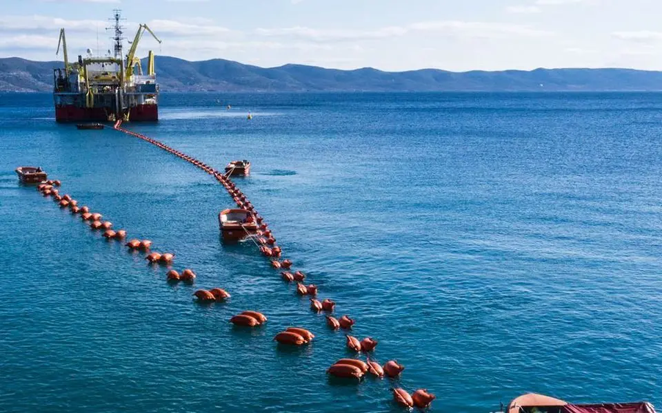 Στον ΑΔΜΗΕ οι άδειες για τη διασύνδεση Ελλάδας - Κύπρου