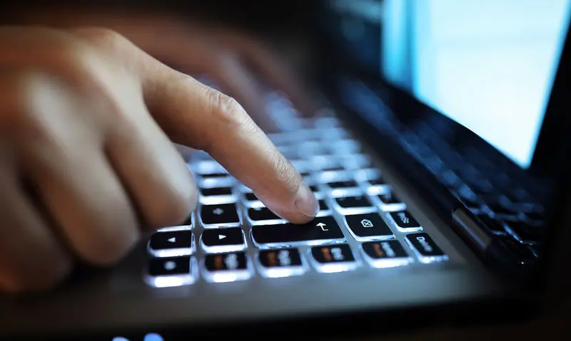 Προέκταση του εαυτού μας το διαδίκτυο - 88% των Κυπρίων το χρησιμοποιεί καθημερινά