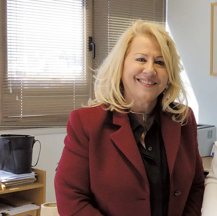 Καλώ τις γυναίκες να αντιδράσουν στη βία που τους ασκείται