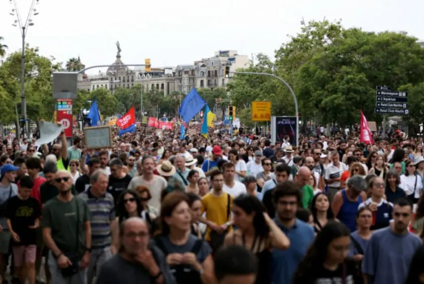 «Δεν είναι βιώσιμο» - Η Βαρκελώνη αναζητεί τρόπους διαχείρισης του υπερτουρισμού