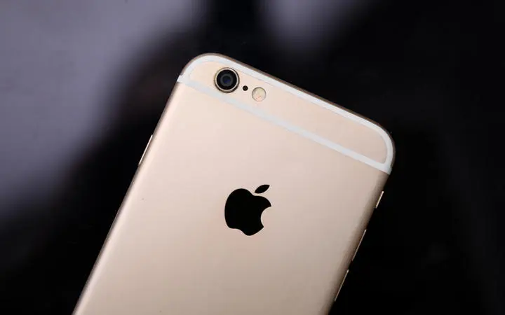 Καταρρέουν οι πωλήσεις των iPhones - Εφιαλτική βουτιά