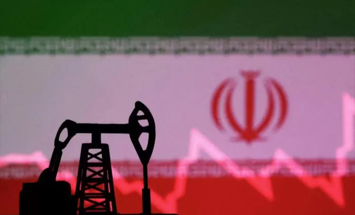 Ιράν: Πτώση 3% στις τιμές πετρελαίου μετά τις δηλώσεις Τραμπ