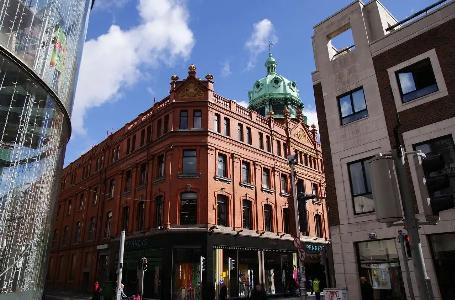 Πώς θα αξιοποιήσει η Ιρλανδία τα €13 δισ. που παίρνει από την Apple