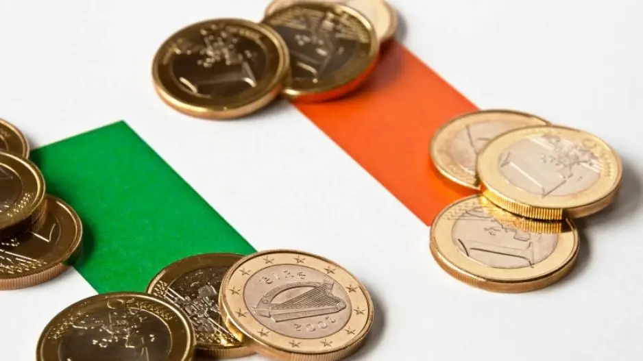 Η ΕΕ προετοιμάζει ένα 'τεράστιο πακέτο οικονομικής στήριξης' της Ιρλανδίας