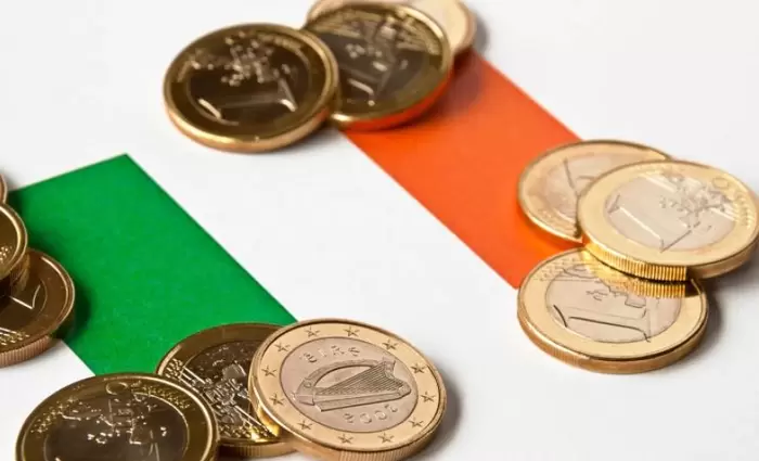 Η ΕΕ προετοιμάζει ένα 'τεράστιο πακέτο οικονομικής στήριξης' της Ιρλανδίας