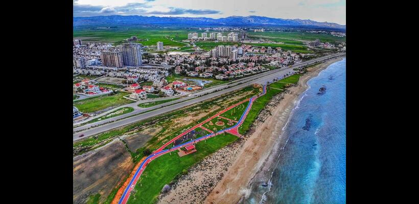 Οι τιμές σπρώχνουν τους ξένους στα κατεχόμενα και όχι ο πόλεμος στο Ισραήλ