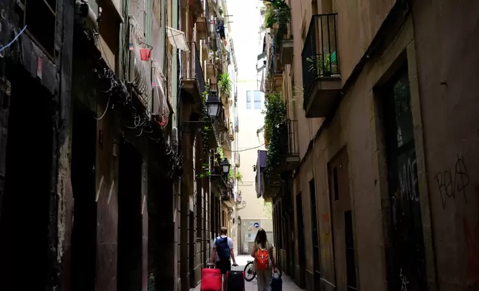 Ισπανία: Πρόστιμο 64 εκατ. στην Airbnb - Έμπαιναν αγγελίες για απαγορευμένες κατοικίες