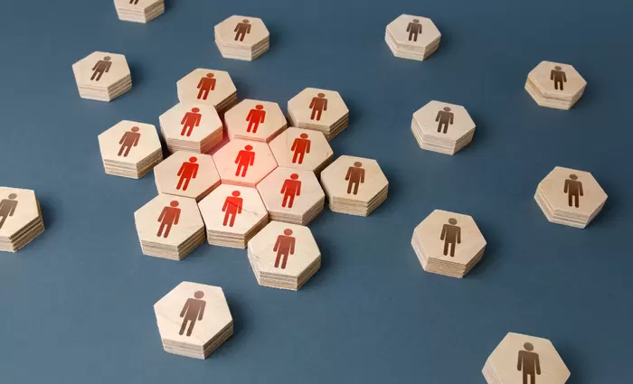 Πώς μπορεί να απορροφήσει το κενό ανθρώπινου δυναμικού η αγορά