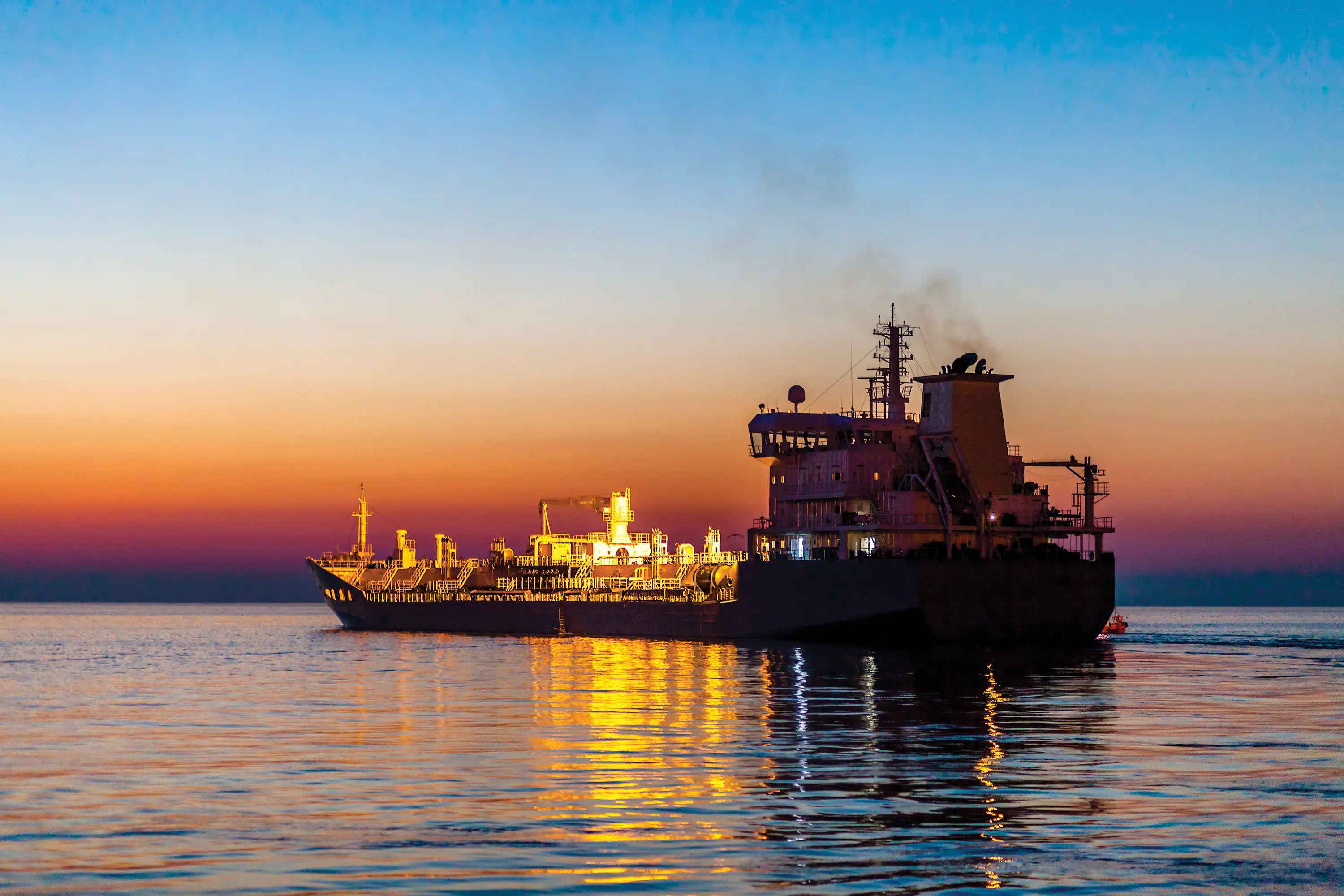 Ελλάδα και Ισραήλ συναγωνίζονται φέτος τις εισαγωγές καυσίμων στην Κύπρο