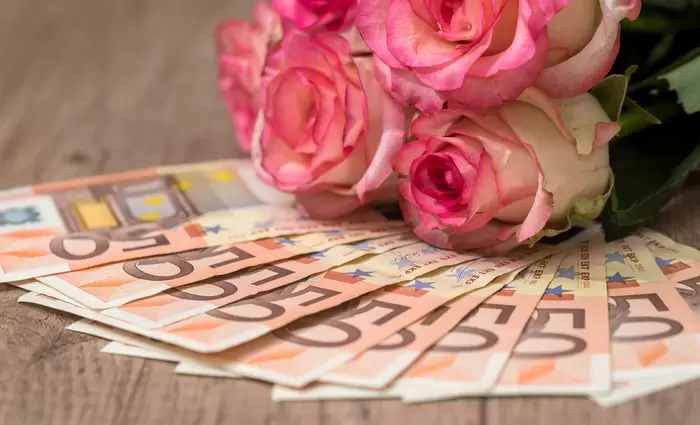 Πόσο κοστίζουν τα τριαντάφυλλα του «Βαλεντίνου» - Αυξημένη η κίνηση στα ανθοπωλεία