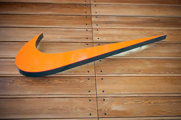 Nike: Ο γίγαντας των αθλητικών υποδημάτων χάνει το βηματισμό του