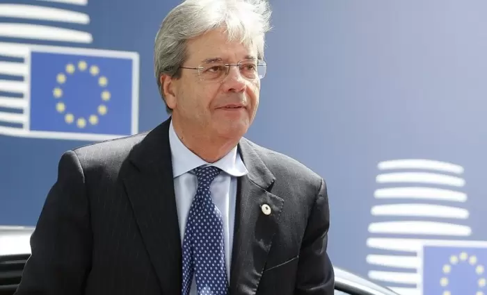 Πάολο Τζεντιλόνι: Η ελληνική οικονομία βρίσκεται σε σωστό δρόμο