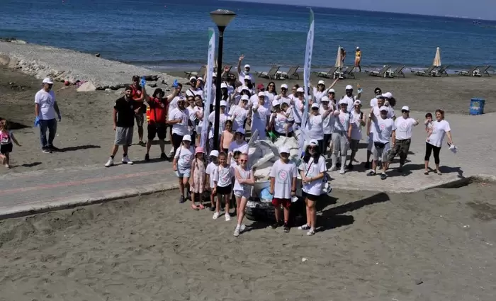 Καθαρισμός Παραλίας από Εταιρεία Remedica