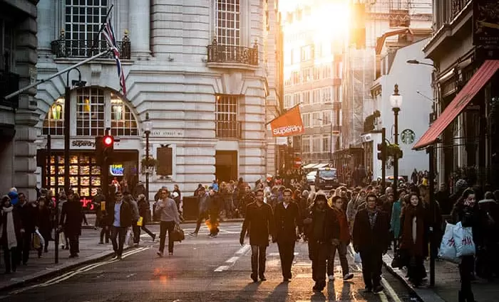 Στα σκαριά νέα μέτρα για ενίσχυση των επιχειρήσεων στην Βρετανία