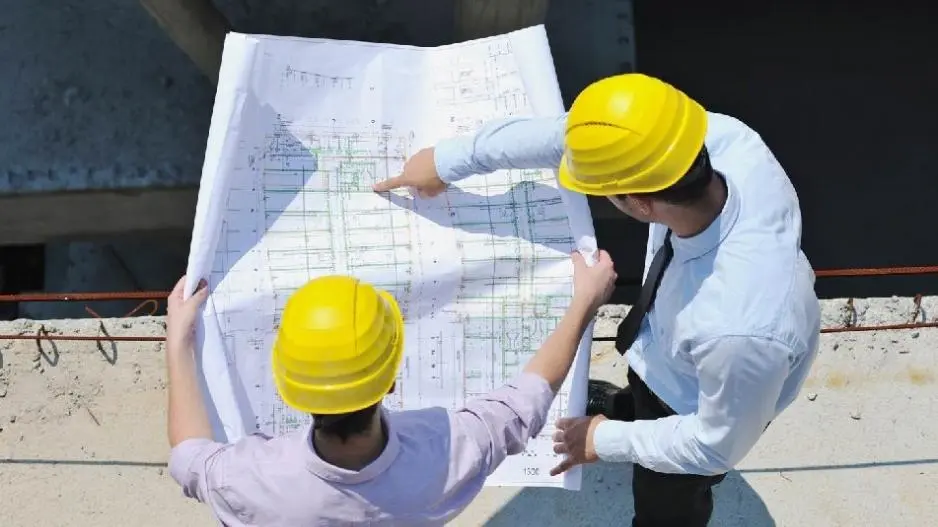 Κλιμακώνουν τα απεργιακά μέτρα οι εργαζόμενοι στην J&P 