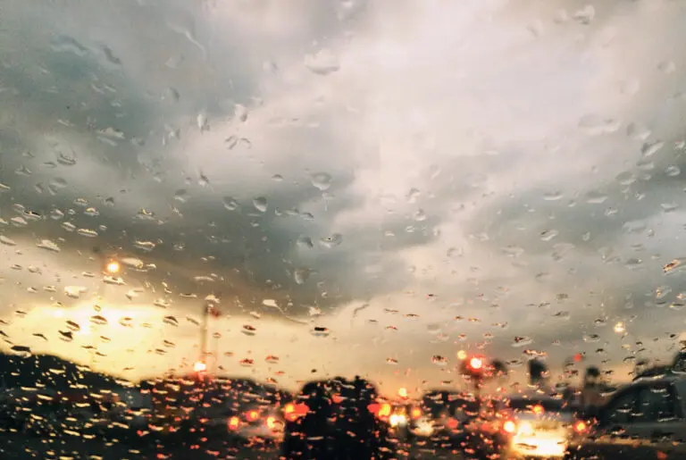 Σύστημα AI προβλέπει καταρρακτώδεις βροχές και καταιγίδες ώρες πριν εκδηλωθούν