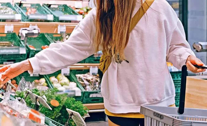 ΠΕΟ: Χρειάζεται ουσιαστική κάλυψη των καταναλωτών στο «καλάθι του νοικοκυριού»