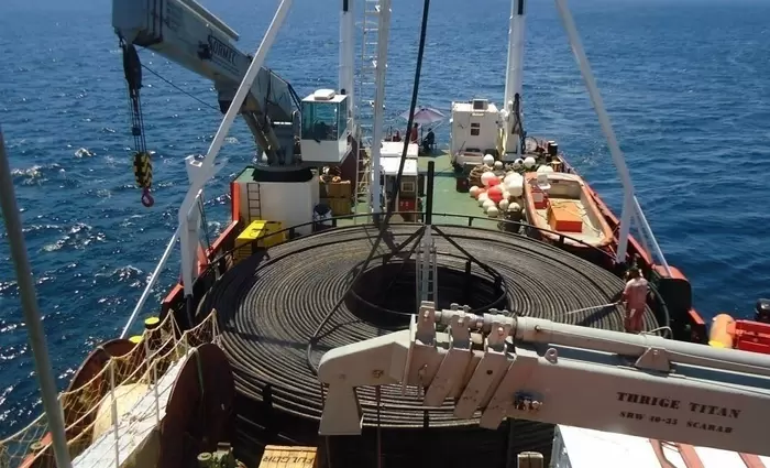 Έπεσαν οι υπογραφές για τη «μικρή» ηλεκτρική διασύνδεση της Κρήτης