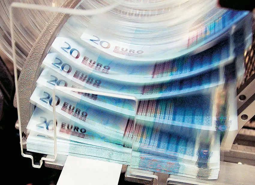 Υπ. Οικονομικών: Κατέθεσε 2,5 δις στη Συνεργατική 