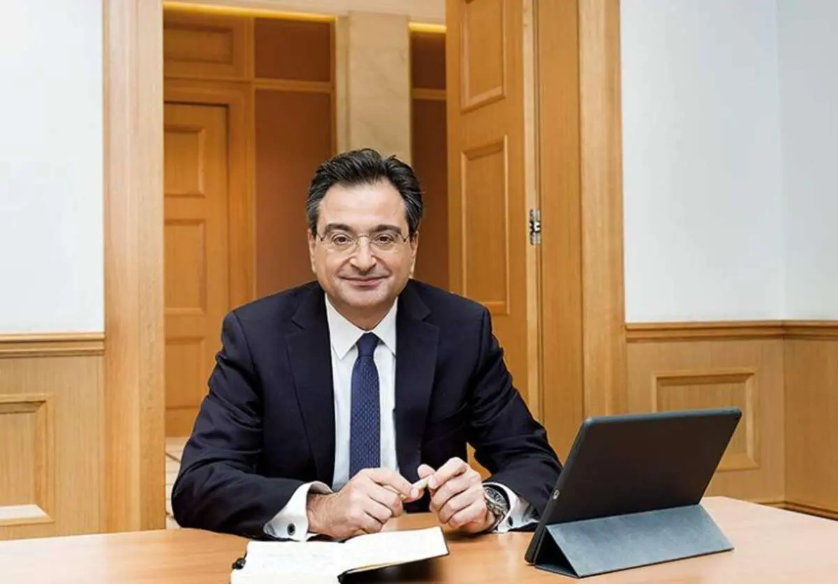 Τελικός στόχος η συγχώνευση Ελληνικής και Eurobank, λέει ο Φ. Καραβίας