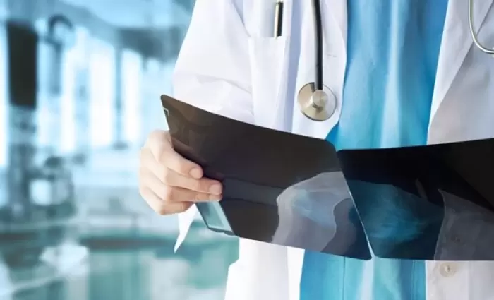 Ζητείται ακτινολόγος με μισθό €6,921 μηνιαίως