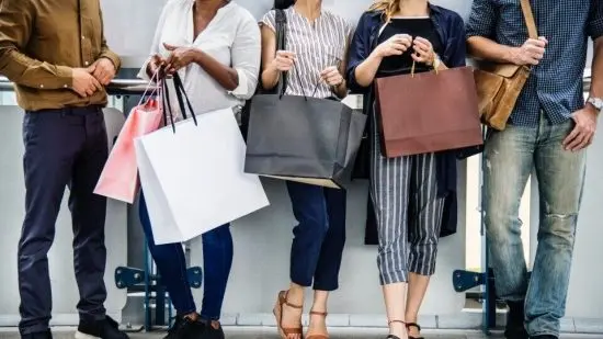 Έρευνα: Γιατί μειώνεται η εμπιστοσύνη των καταναλωτών σε εταιρείες και προϊόντα;