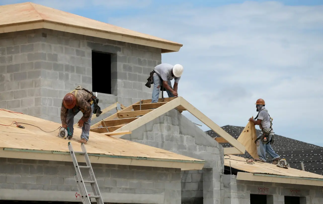 Μειώθηκαν οι τιμές κατασκευαστικών υλικών