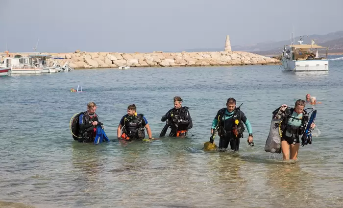 «Ανάσα» στο βυθό του Ακάμα έδωσαν ΑΚΤΗ και Α/φοι Λανίτη (pics)