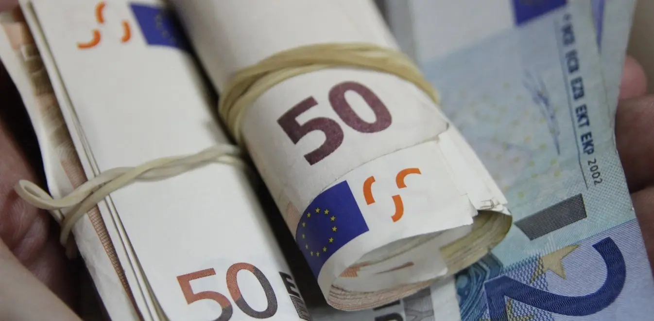 Πόση θα είναι η αύξηση του κατώτατου μισθού στην Ελλάδα;