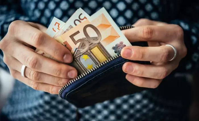 Άρχισε η καταβολή συντάξεων - Πότε πληρώνονται οι δημόσιοι υπάλληλοι