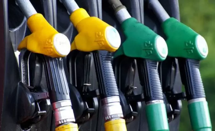 Μειωμένες τιμές στα καύσιμα από σήμερα