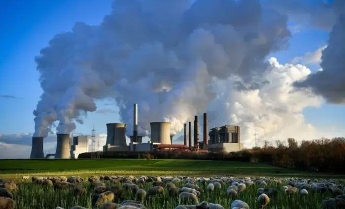 Η Ευρώπη ενισχύει το συνοριακό τέλος άνθρακα, παρά τις επικρίσεις από ΗΠΑ και Κίνα