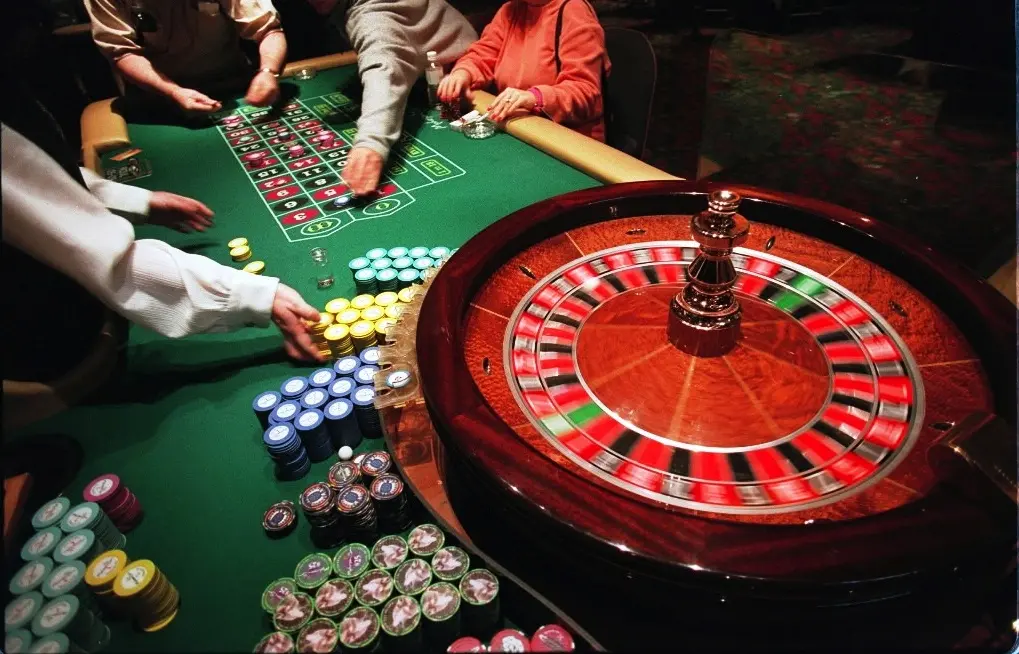 Πολίτες άρχισαν ήδη να επισκέπτονται το καζίνο της Κύπρου