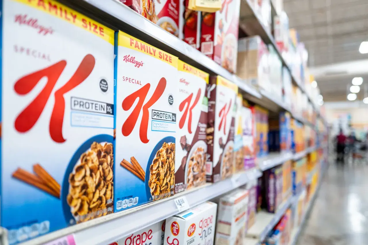 Η Ferrero «χτυπά» την Kellogg με προσφορά μαμούθ ύψους 3 δισ.