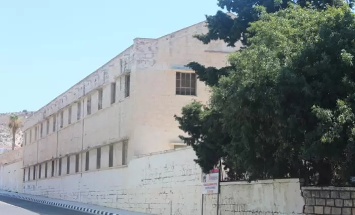 Στο σφυρί το παλιό ΚΕΝ Πάφου