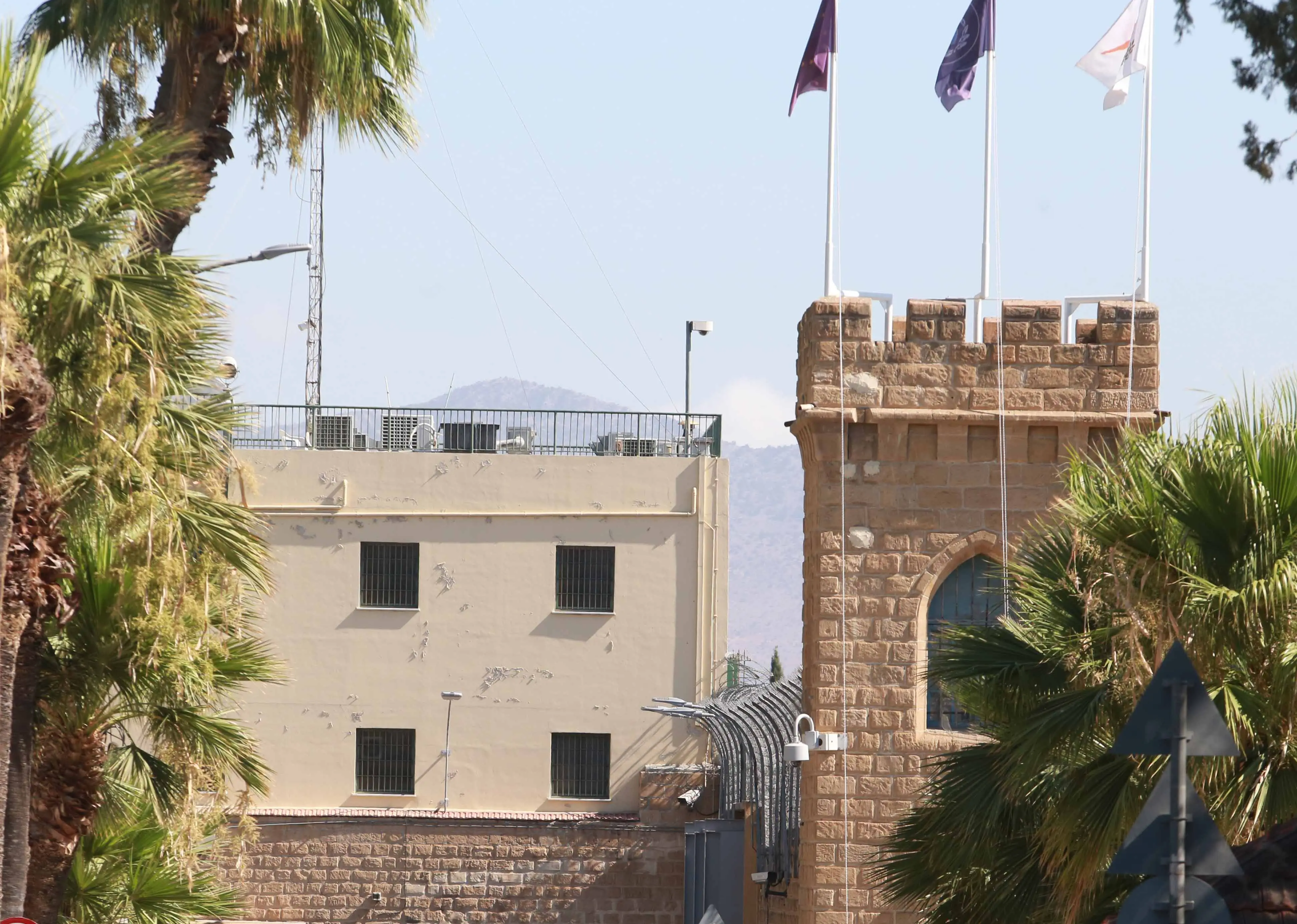 Κενές Θέσεις Δεσμοφυλάκων στις φυλακές