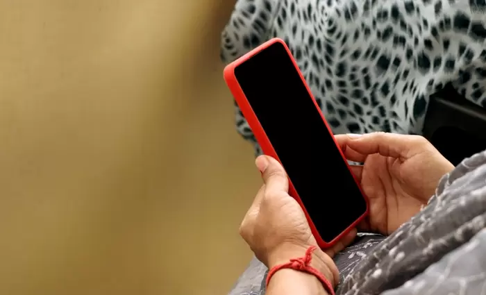 Ινδία: Ανησυχίες μετά την απόφαση των αρχών να επιβάλουν εφαρμογή κυβερνοασφάλειας στα κινητά