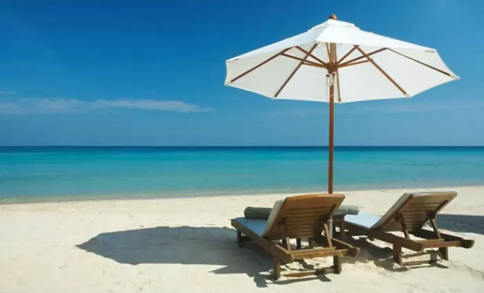 Τουρισμός: Ανησυχούν αλλά δεν πανικοβάλλονται