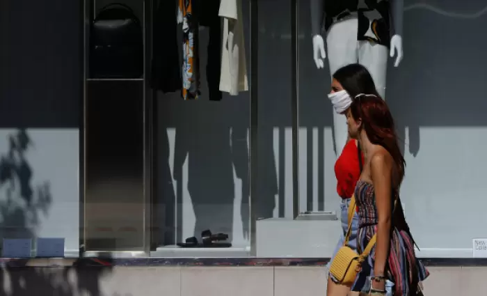 Ανεβάζουν ρολά σήμερα Malls & λιανεμπόριο