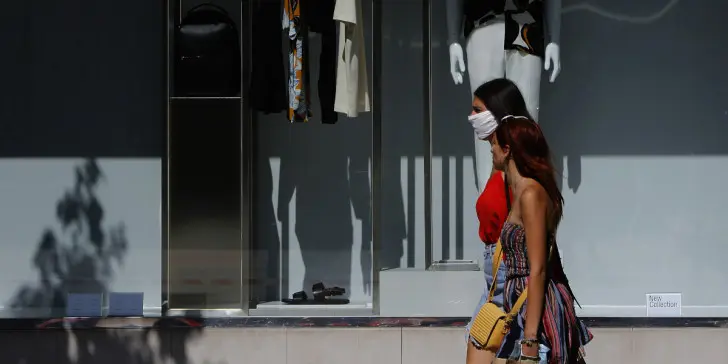 Ανεβάζουν ρολά σήμερα Malls & λιανεμπόριο